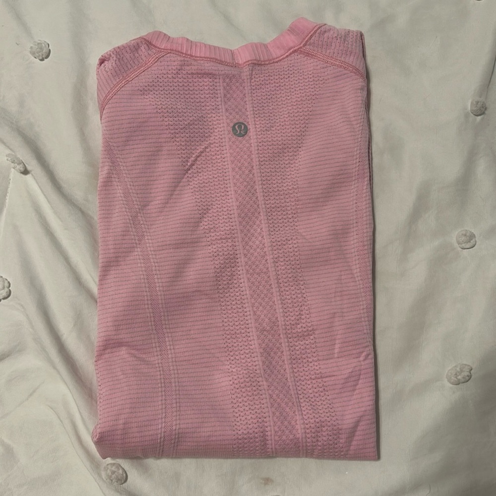 Lululemon baby pink swiftly top